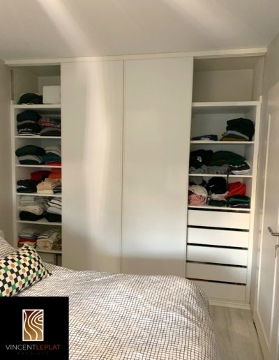 Dressing avec portes coulissantes