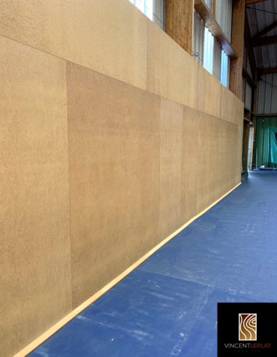 Mur pour l'école de tennis, conformément aux demandes de la FFT et la Galaxie Tennis.